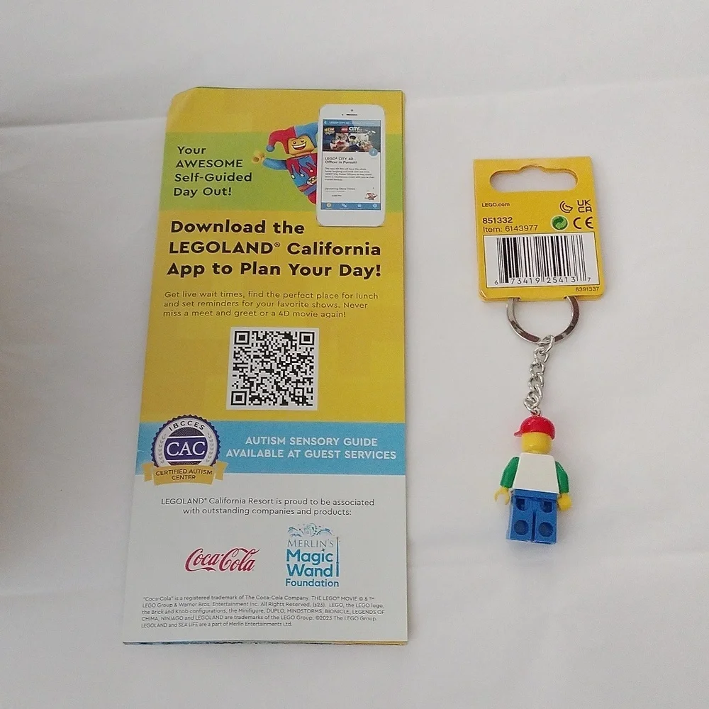 Lego Small Storage Head + Legoland Boy Keychain